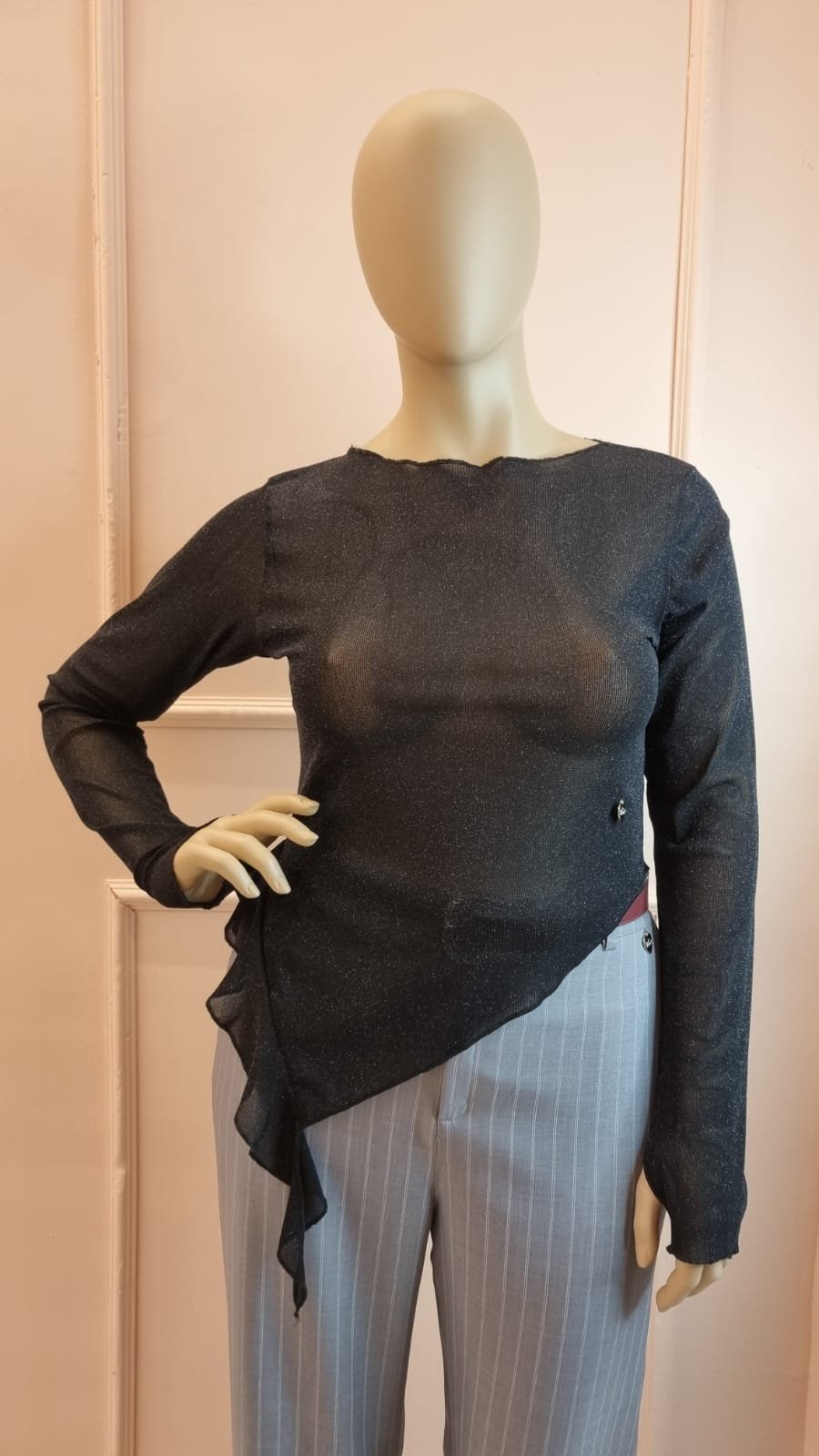 Top microtull con lurex costado volados