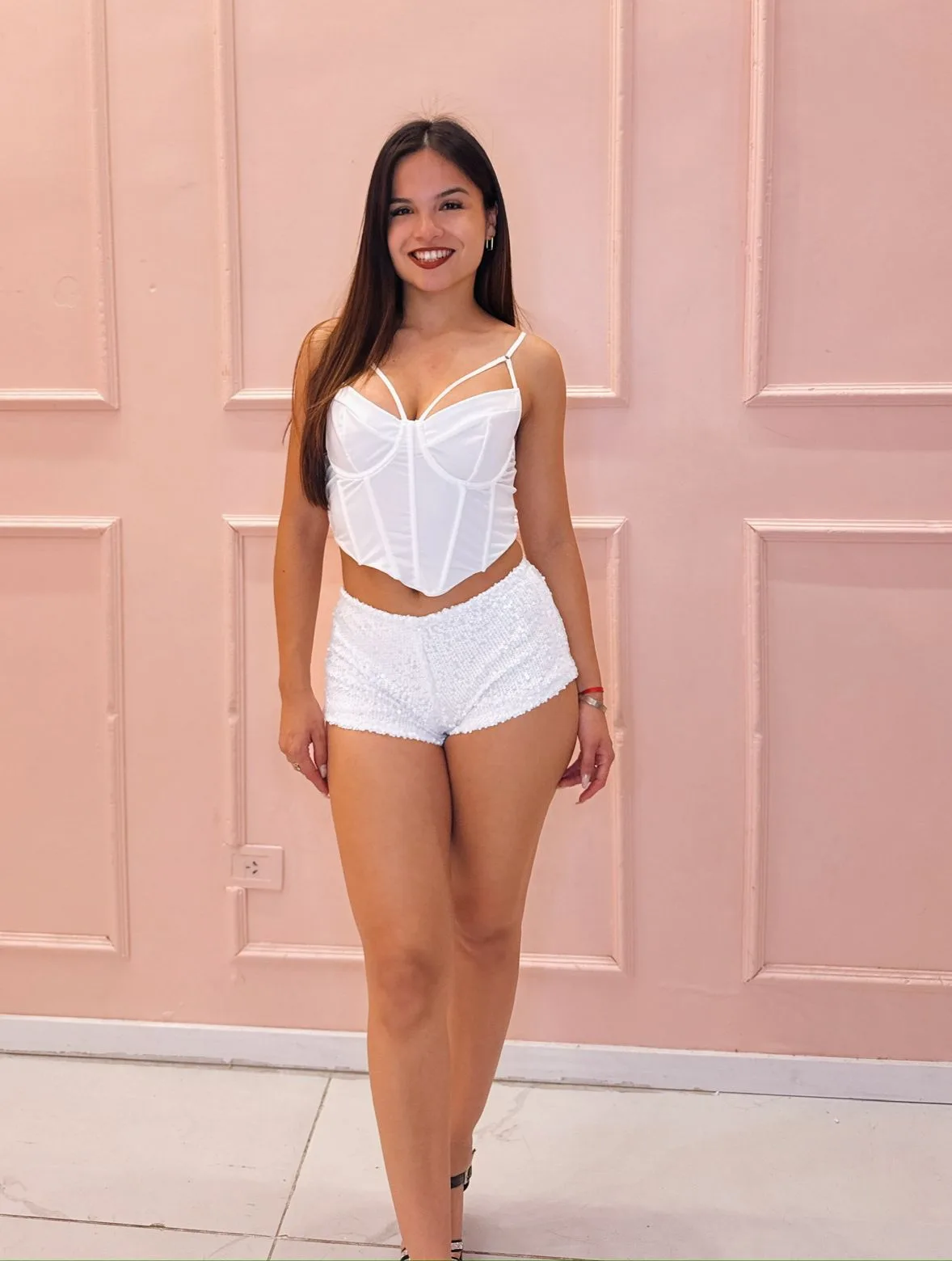 SHORT LENTEJUELAS TIRO BAJO