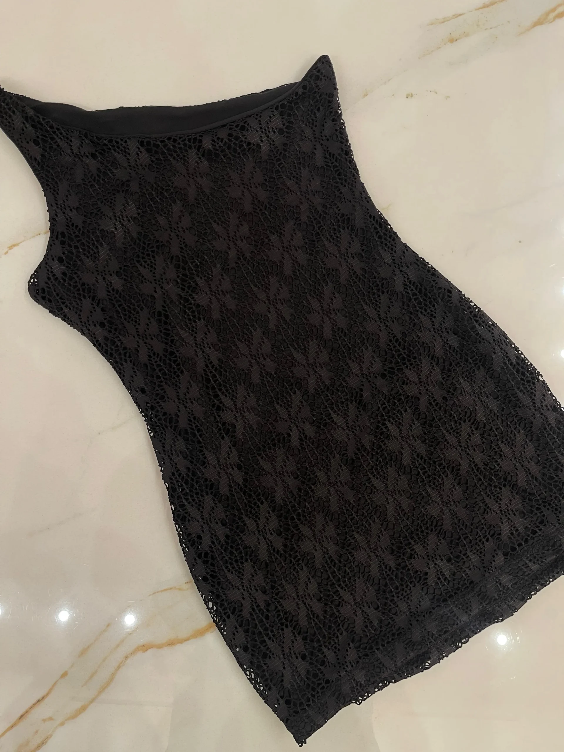 VESTIDO CALADO