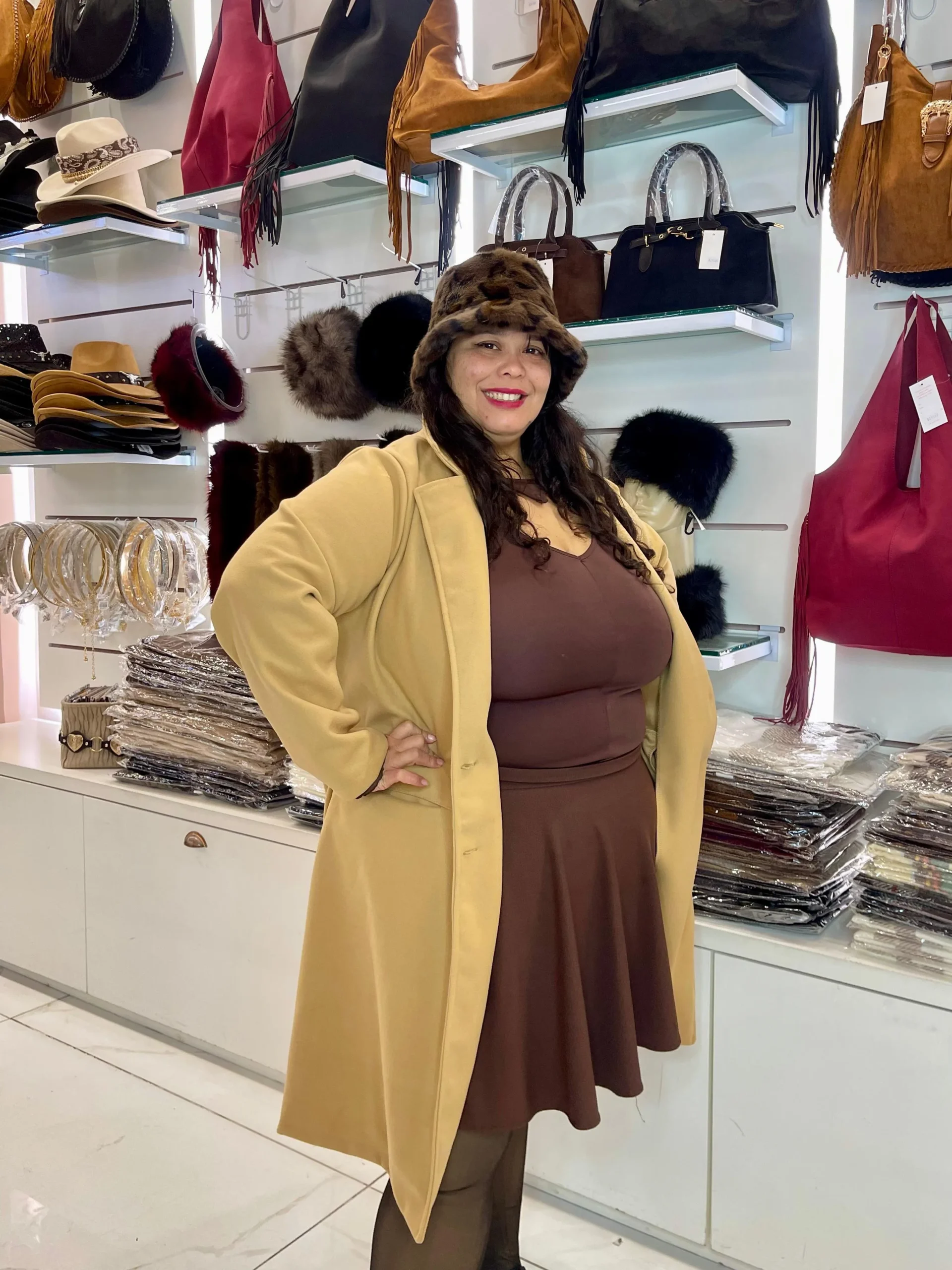 Alternative view of TAPADO PLUS SIZE