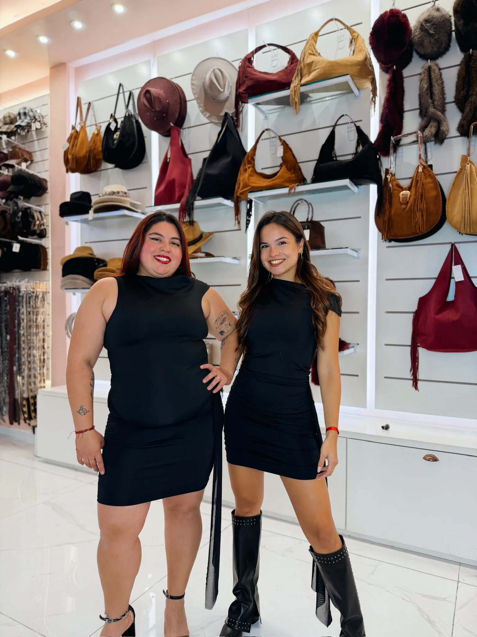 VESTIDO ASIMÉTRICO CON TIRA