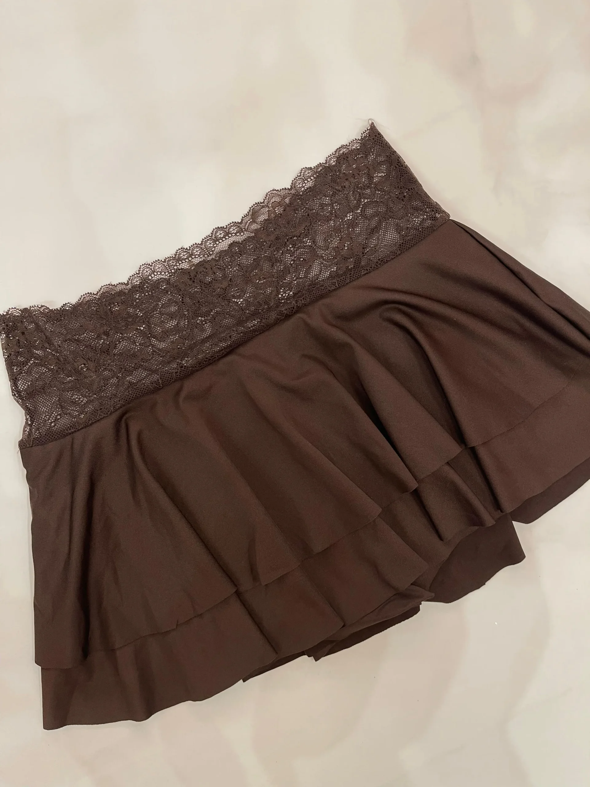 POLLERA CINTURA DE ENCAJE