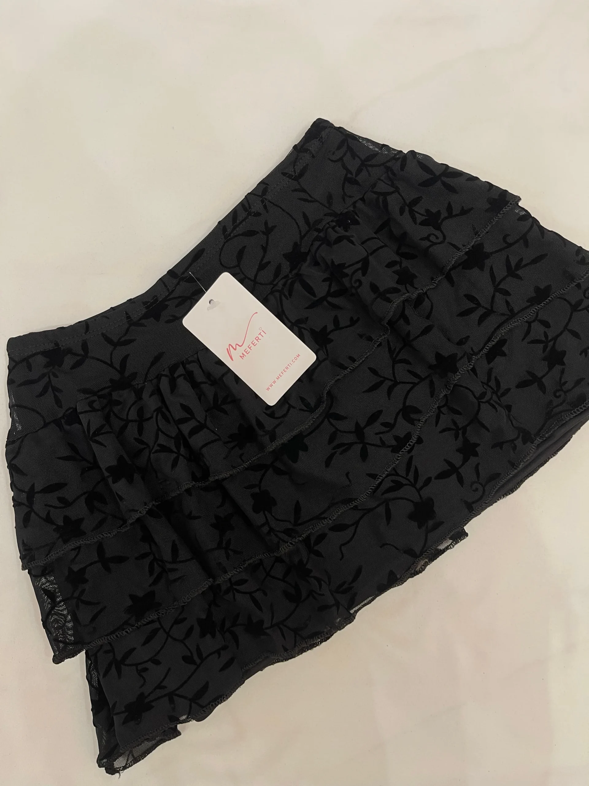 POLLERA HOJAS