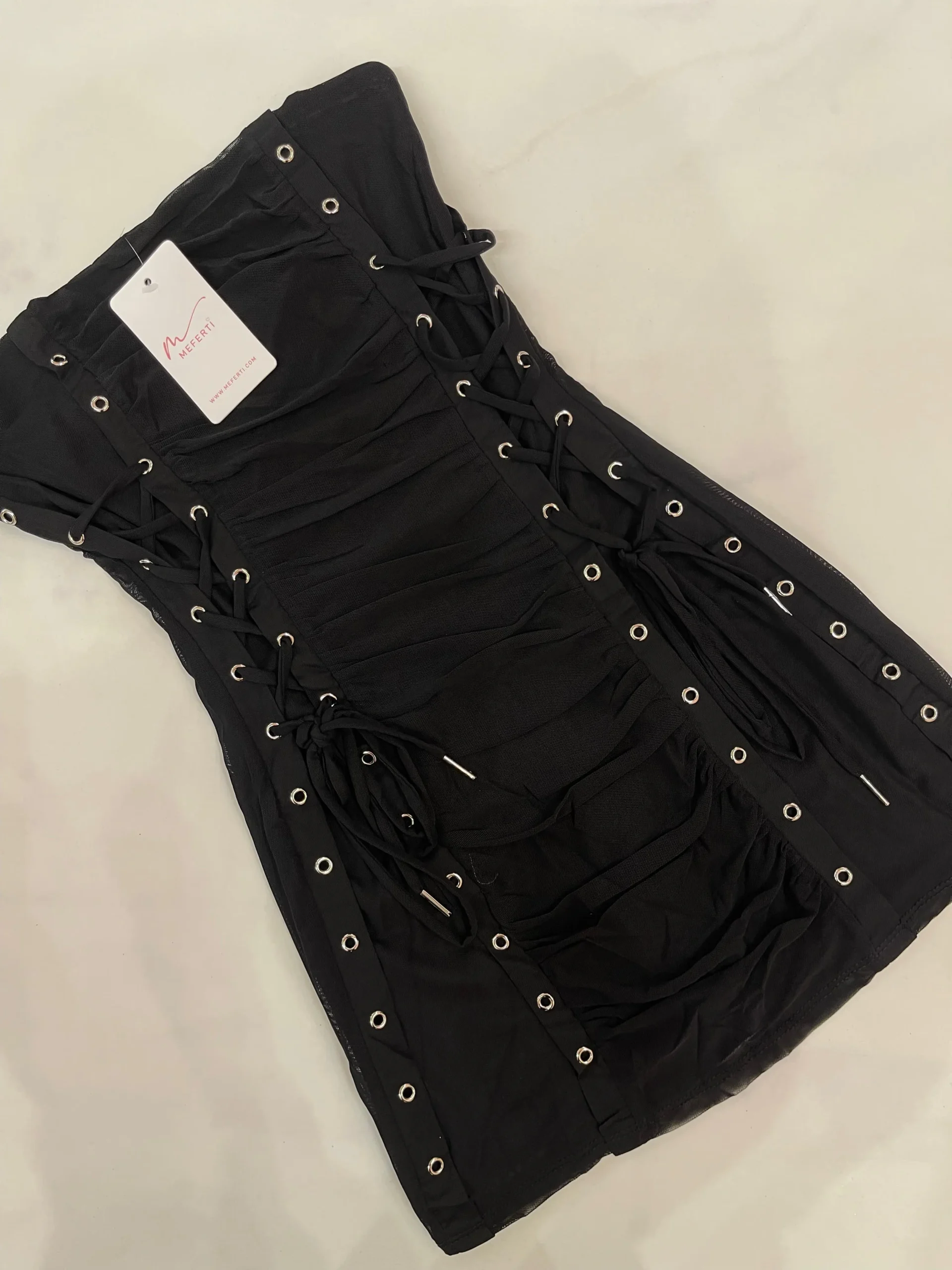 VESTIDO STRAPLESS TRENZAS