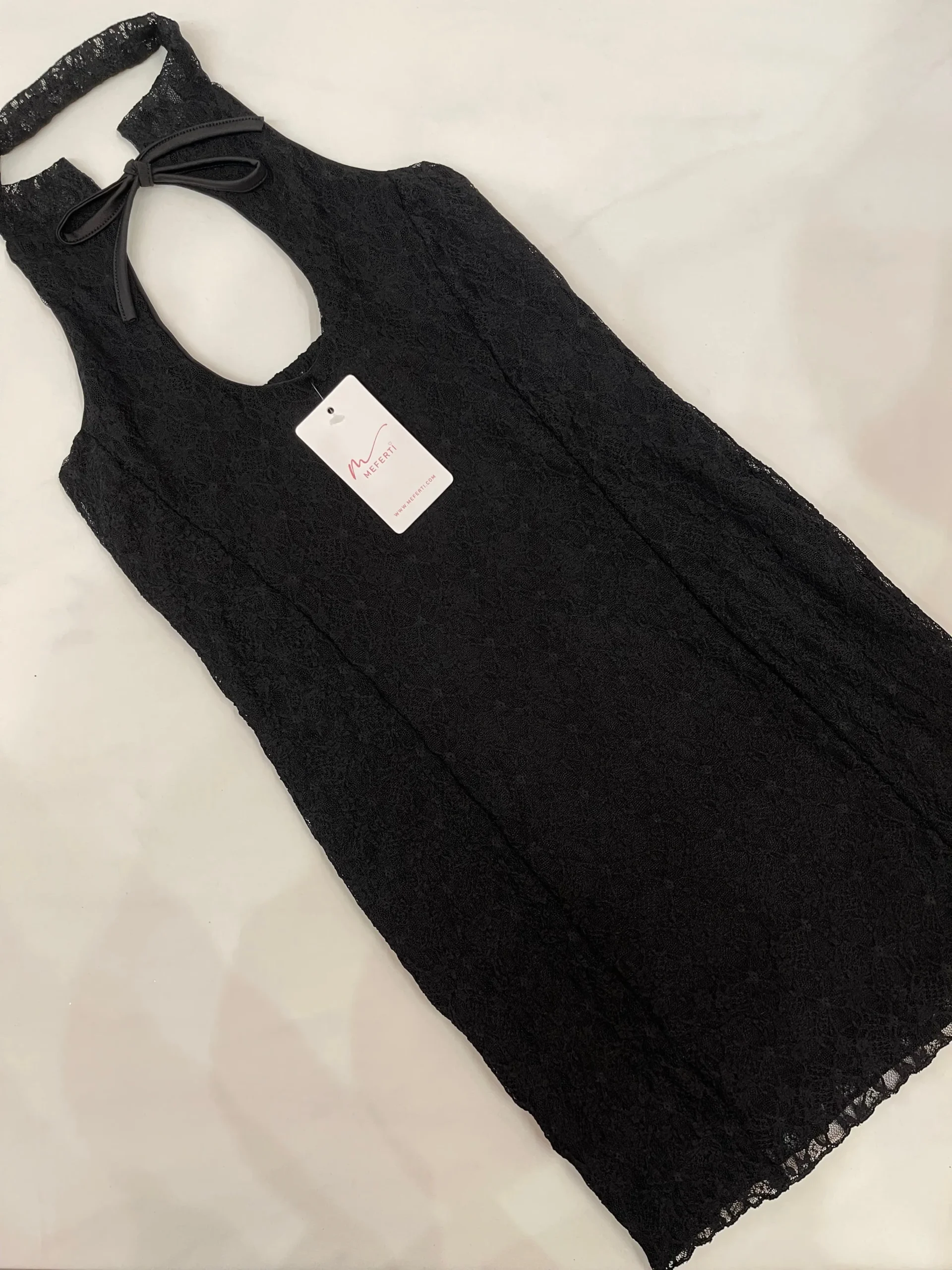 VESTIDO HALTER ENCAJE