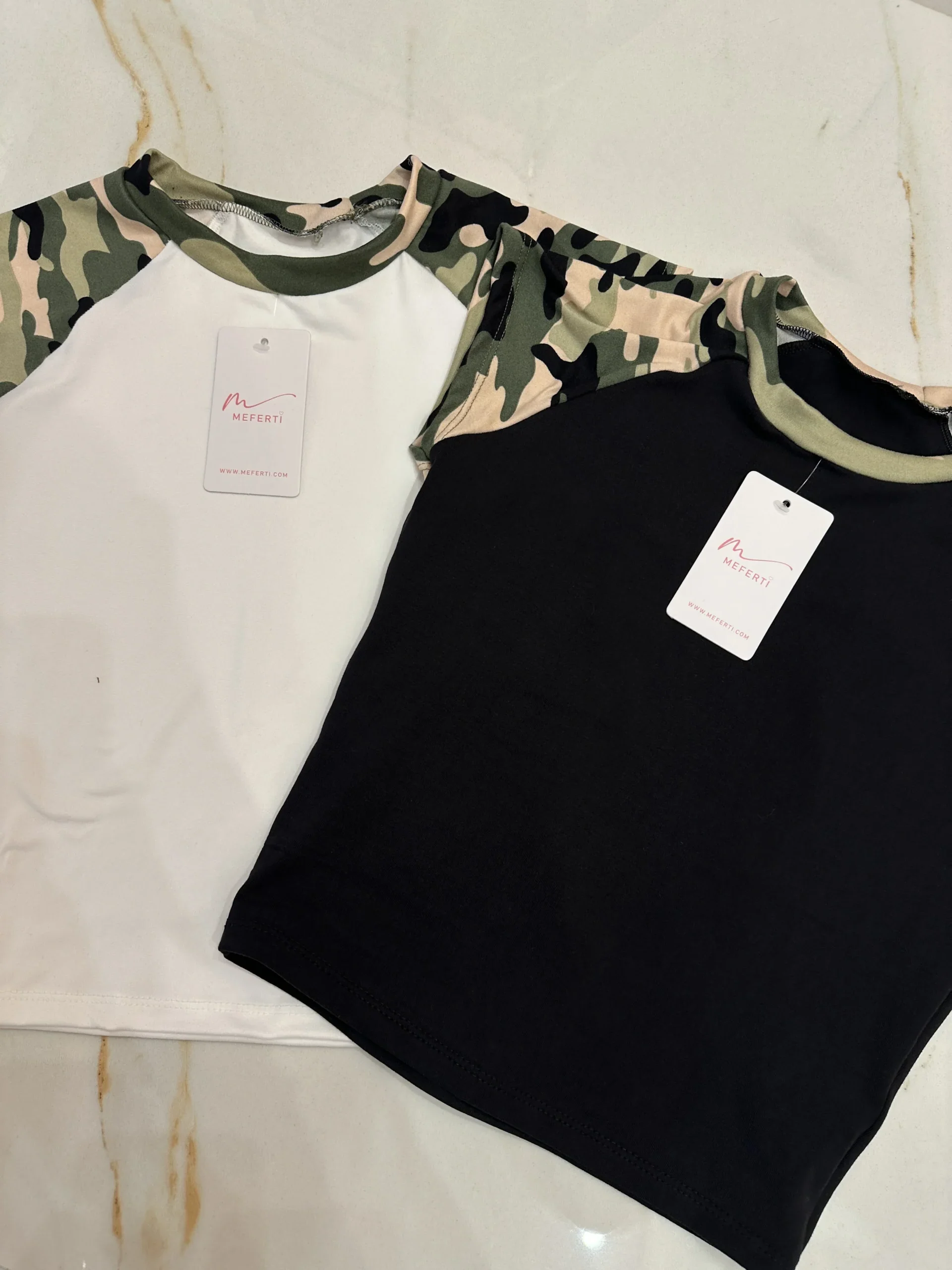 Alternative view of REMERA CELINE