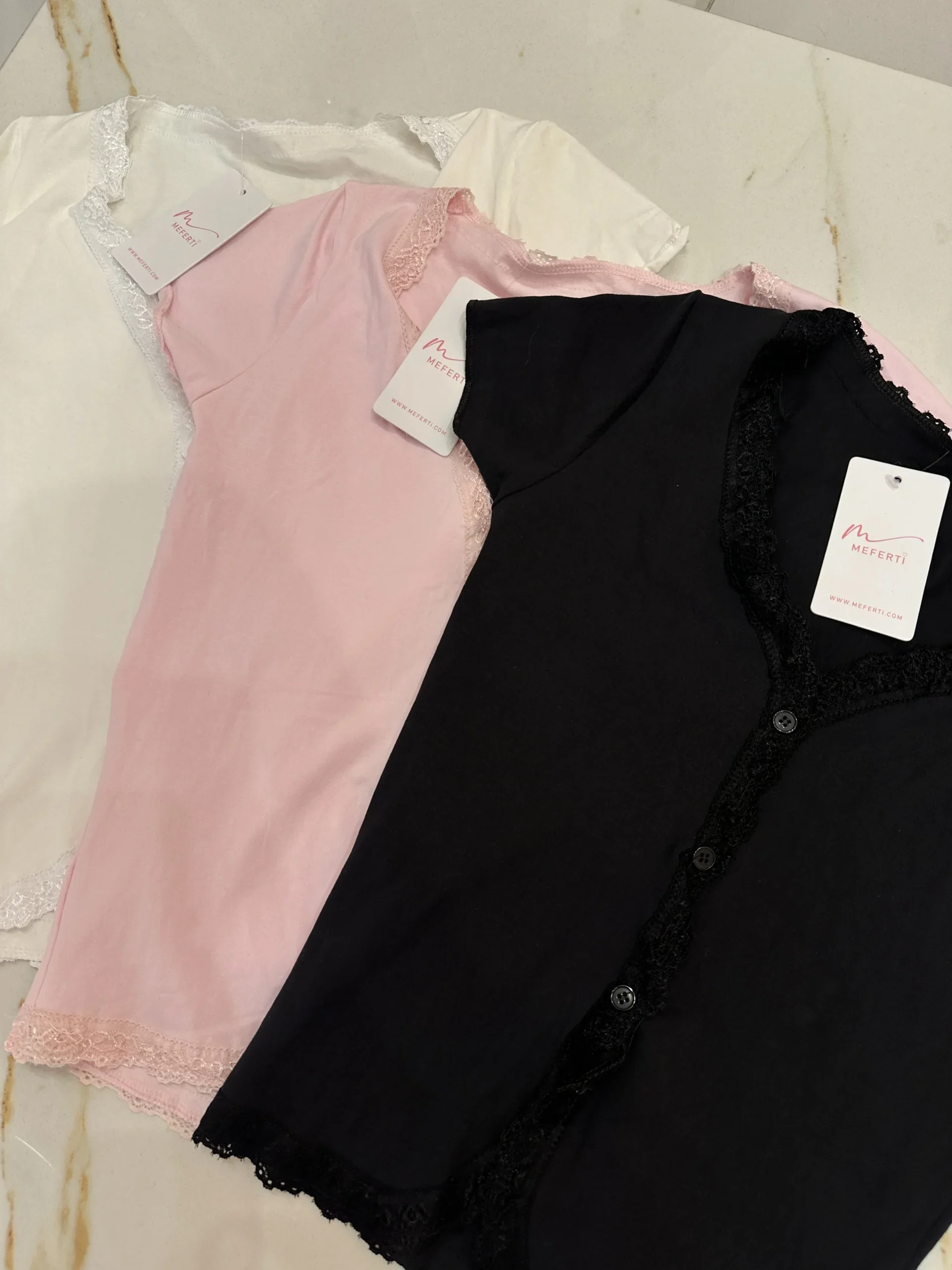 Alternative view of REMERA DENISSE