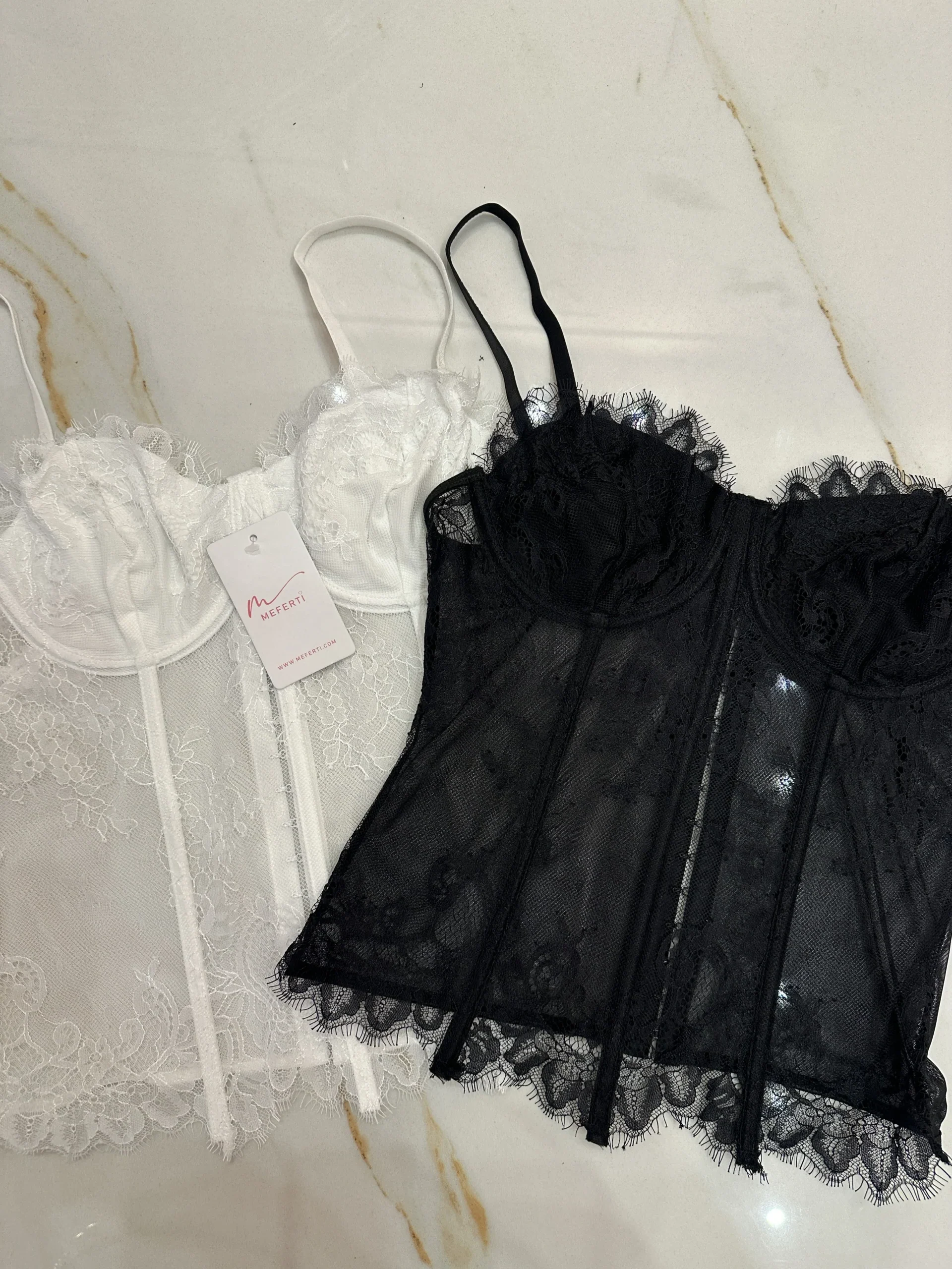 Alternative view of CORSET AMARA