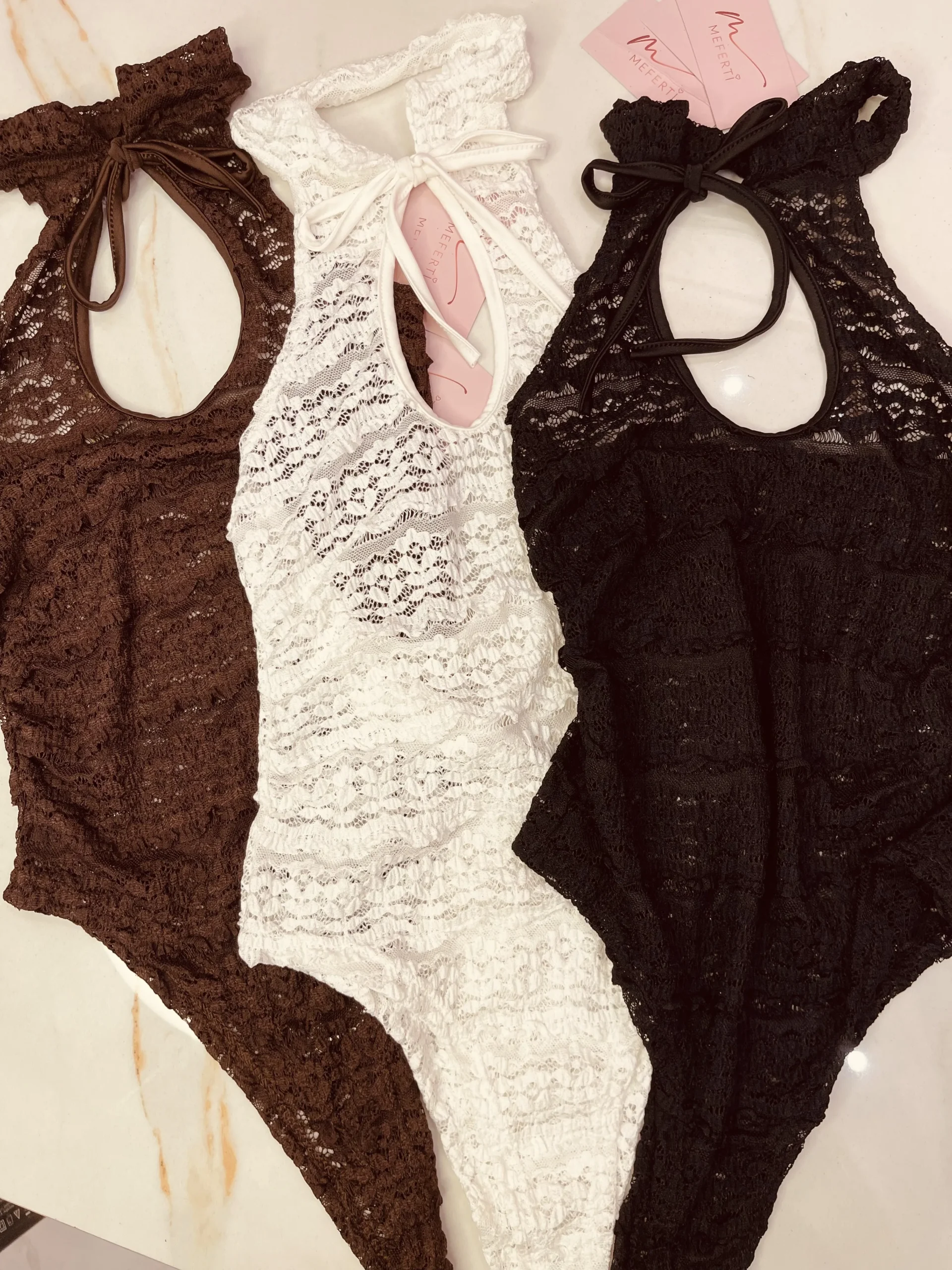Alternative view of BODY REINA